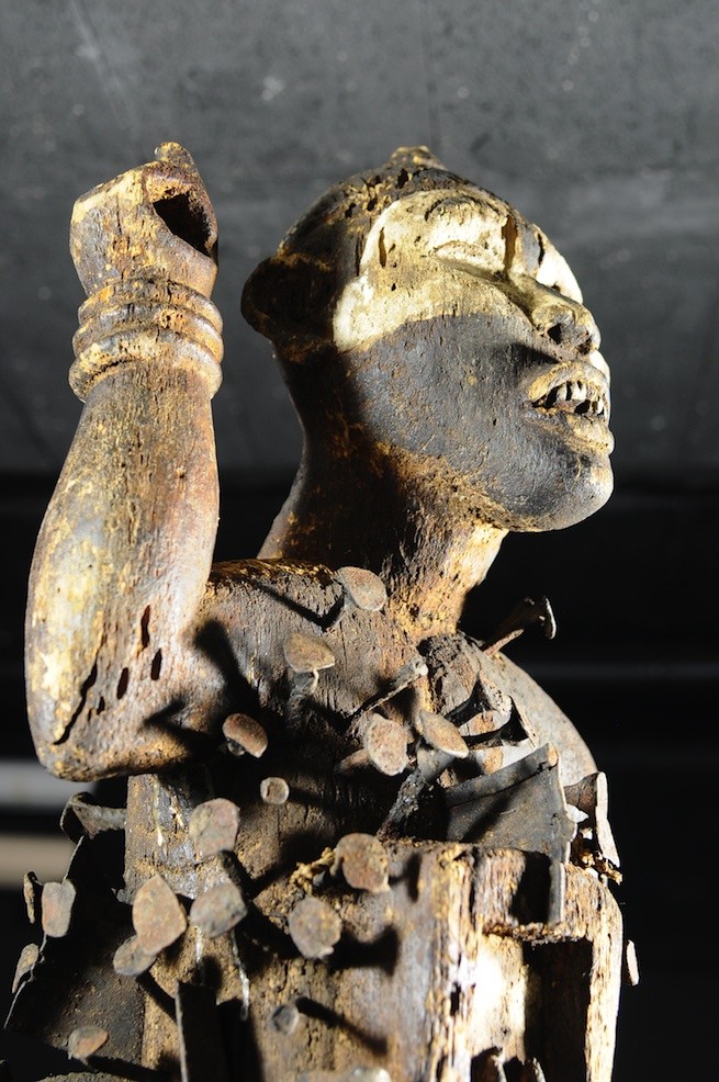 Fetiche Nkisi Nkonde - Kongo / Yombe - RDC Zaire - Nkisi Nkonde