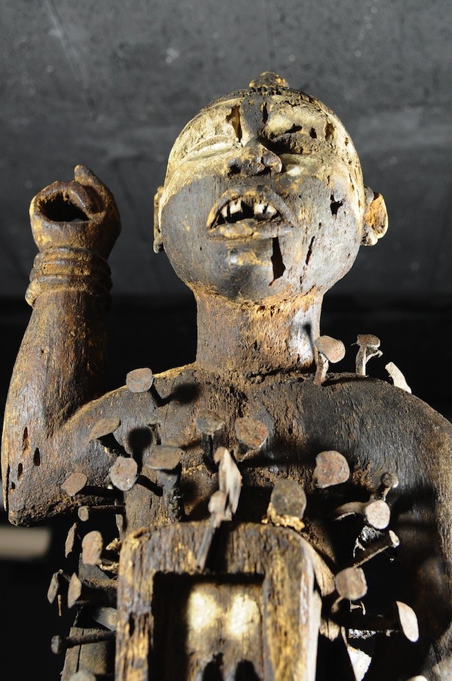 Fetiche Nkisi Nkonde - Kongo / Yombe - RDC Zaire - Nkisi Nkonde