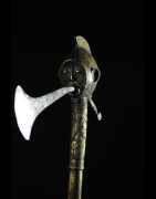 Hache figurative de regalia - Tiv - Nigeria