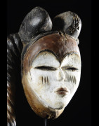 Masque blanc ancien - Tsogho / Vouvi - Gabon