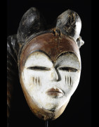 Masque blanc ancien - Tsogho / Vouvi - Gabon