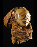 Masque Mwana Pwo de main - Chokwe / Tschokwe - Angola