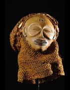 Masque Mwana Pwo de main - Chokwe / Tschokwe - Angola
