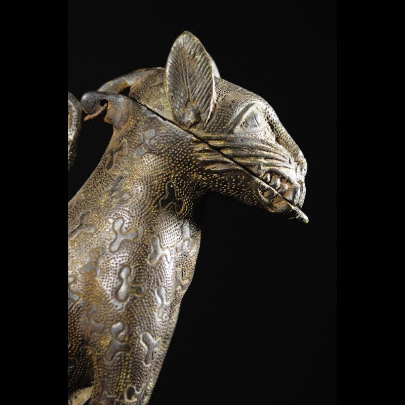 Leopard Royal Aquamanille - Bini Edo - Bronzes du Benin