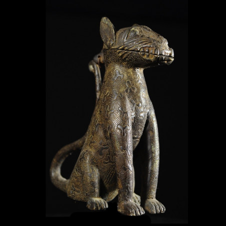 Leopard Royal Aquamanille - Bini Edo - Bronzes du Benin