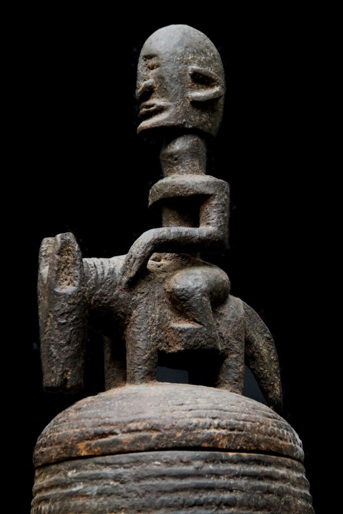 Coupe de Hogon rituelle avec cavalier - Dogon - Mali