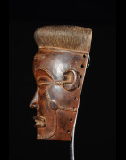 Masque Mwana Pwo de main - Chokwe / Tschokwe - Angola