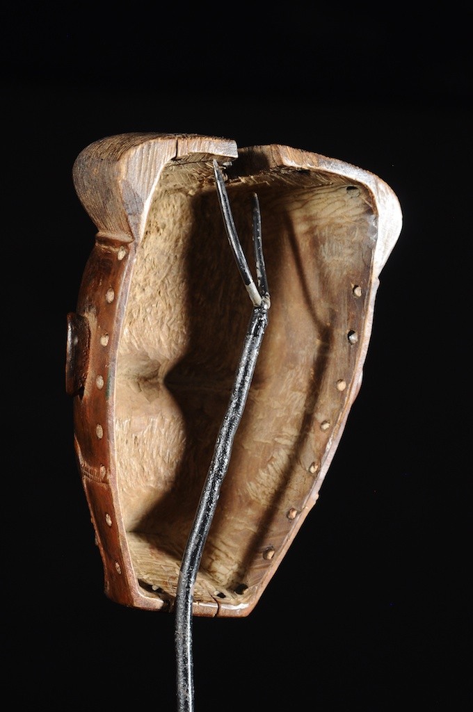 Masque Mwana Pwo de main - Chokwe / Tschokwe - Angola