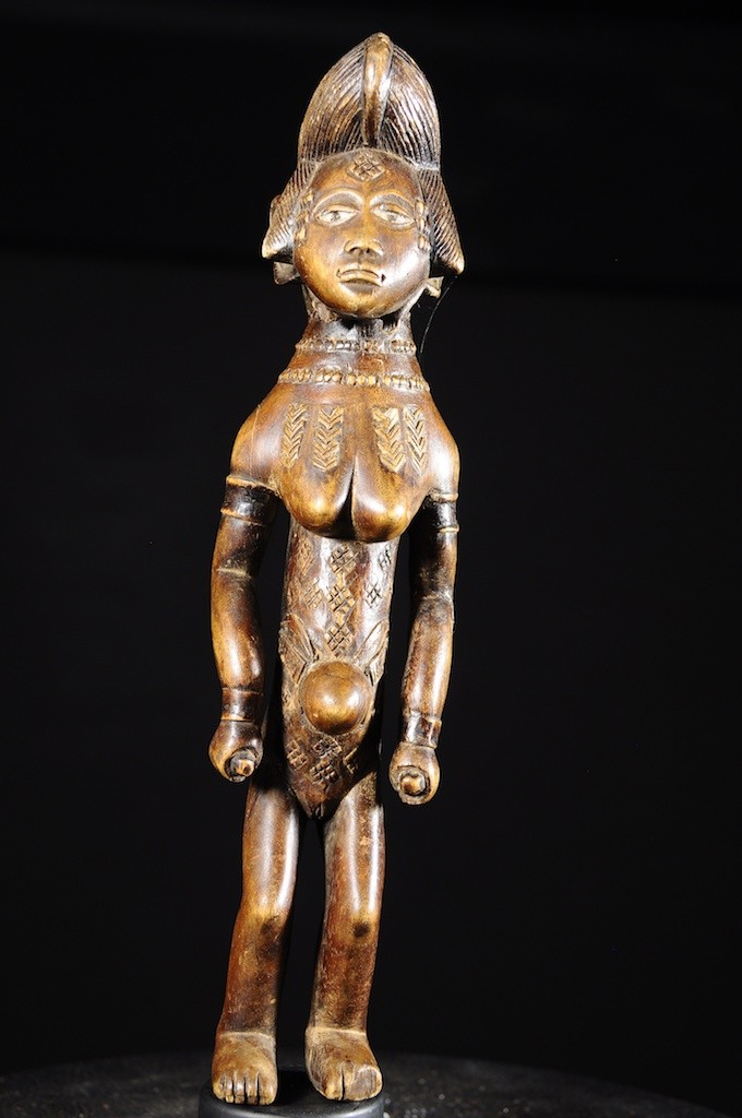 Statuette rituelle feminine - Punu / Pounou Lumbu - Gabon