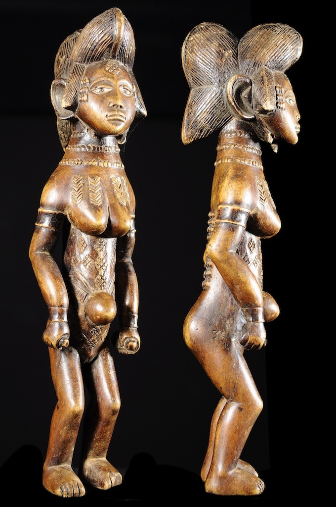 Statuette rituelle feminine - Punu / Pounou Lumbu - Gabon