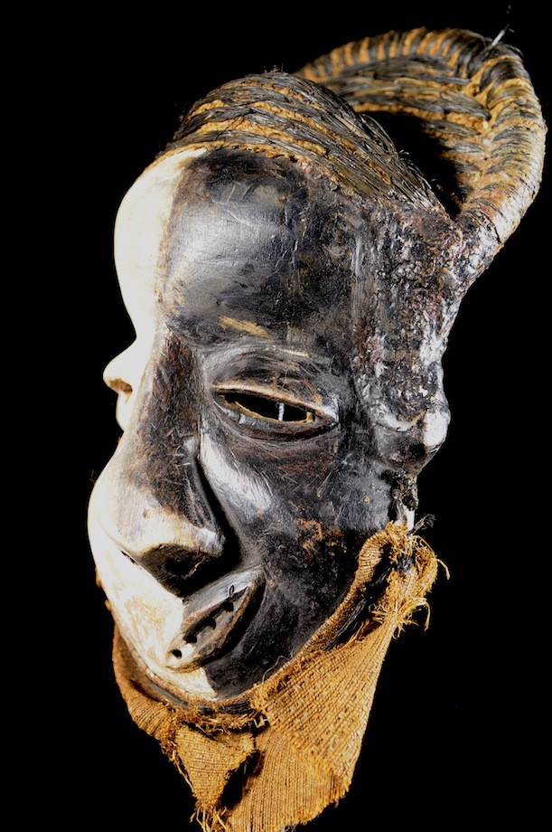 Masque Mbangu / Mpangu de maladie - Pende - RDC Zaire