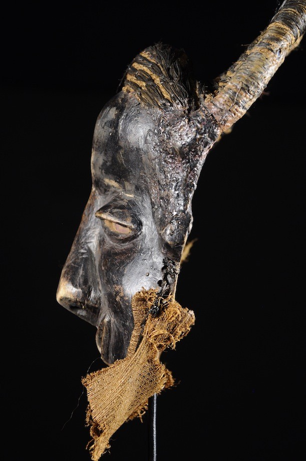 Masque Mbangu / Mpangu de maladie - Pende - RDC Zaire