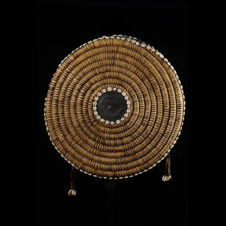 Van ou plateau de vannage en paille - Lobi - Burkina Faso
