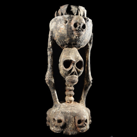 Autel avec caryatide  Squelette - Tiv - Nigeria
