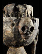 Autel avec caryatide  Squelette - Tiv - Nigeria