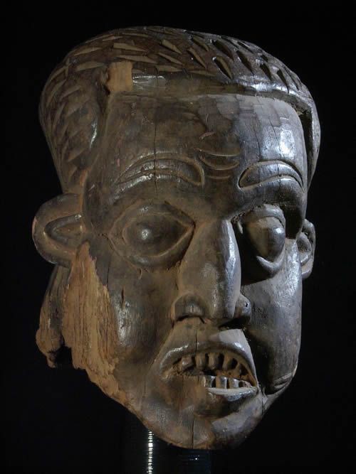 Masque casque Ngoin - Bamoun - Cameroun - Masques africains