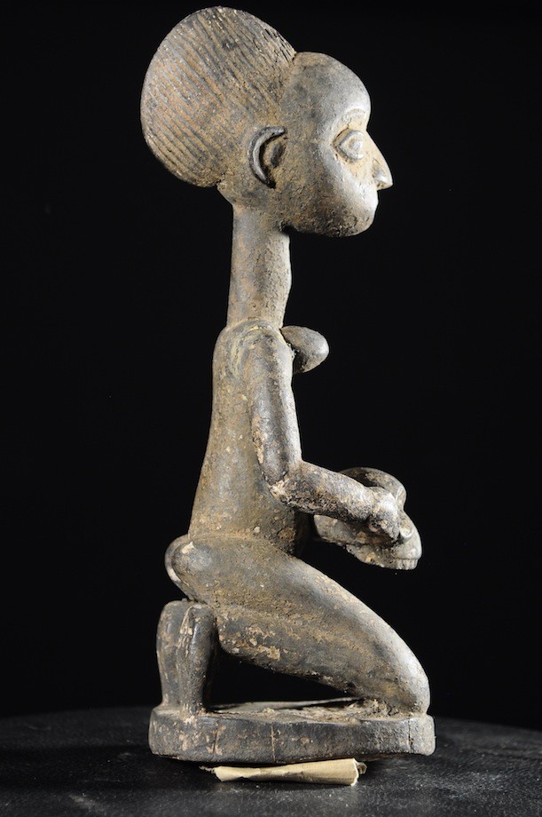 Porteuse de crâne - Agere / Yoruba - Benin