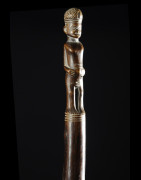 Canne de notable en bois sculpté - Tabwa - Angola - Objets de regalia
