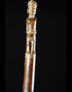 Canne de notable en bois sculpté - Tabwa - Angola - Objets de regalia
