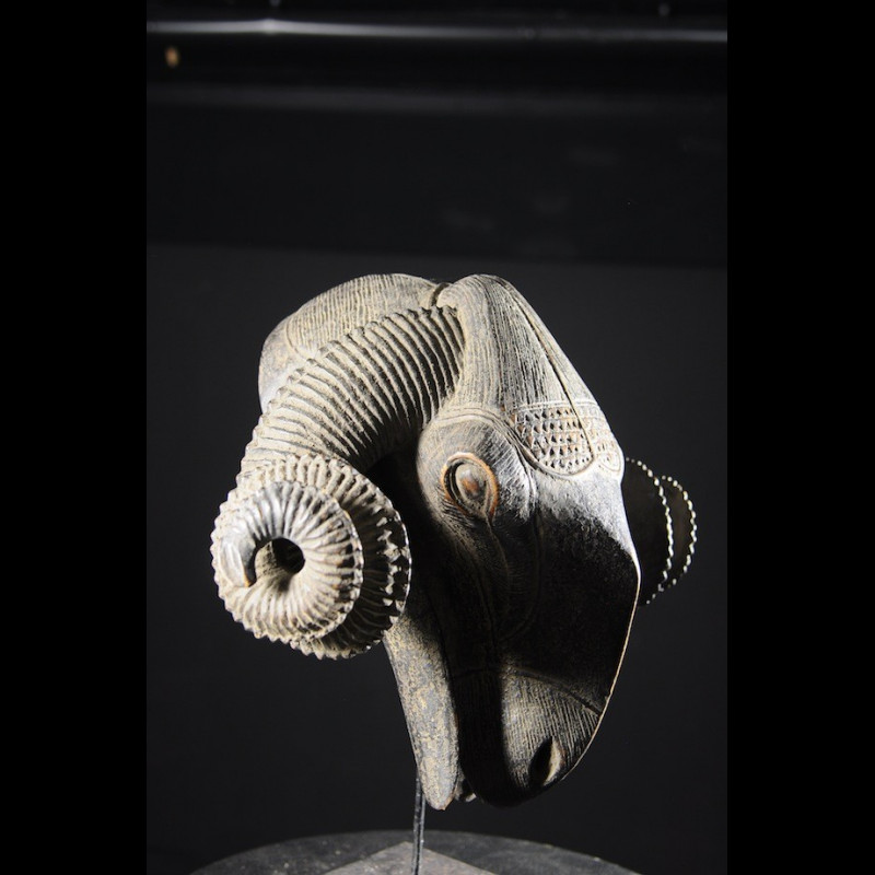 Masque de réjouissances Bélier - Baoulé - Côte d'Ivoire