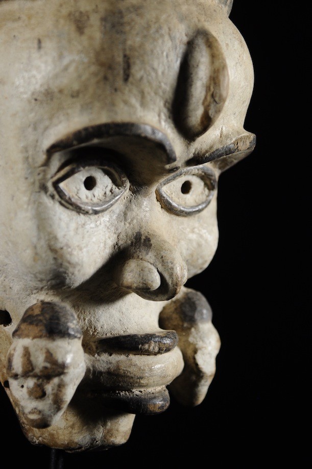 Masque portrait Blanc - Kongo Yombe - RDC Zaire