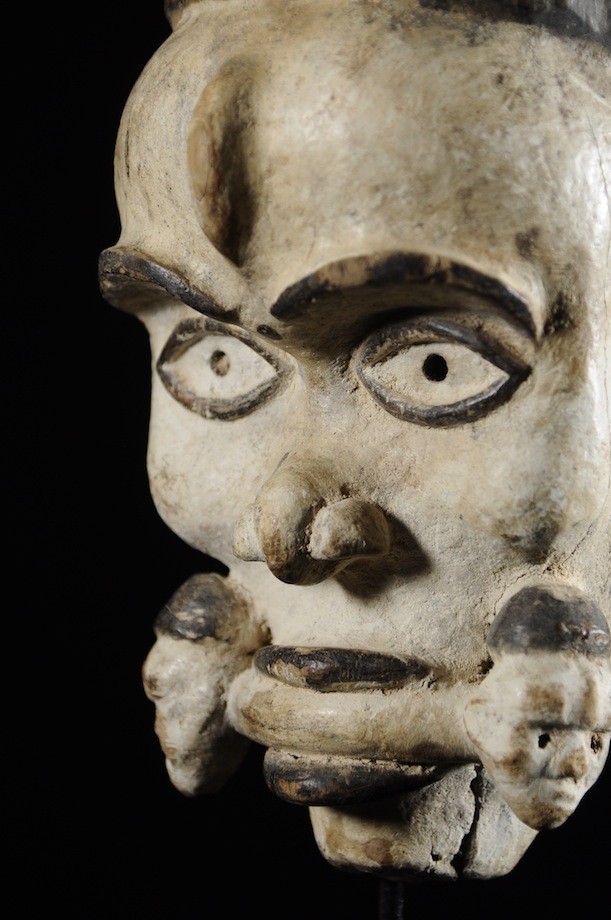 Masque portrait Blanc - Kongo Yombe - RDC Zaire