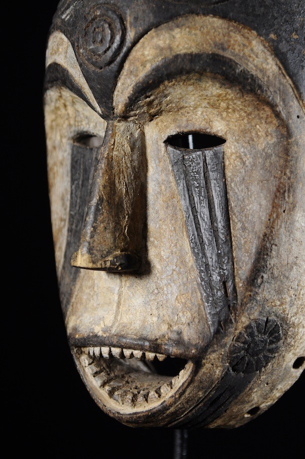 Masque Agbogho Mwo - Igbo Ibo - Nigeria - OGD