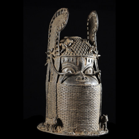 Tete commemorative Oba a ailettes - Bini Edo - Bronzes du Benin