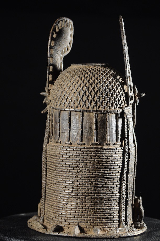 Tete commemorative Oba a ailettes - Bini Edo - Bronzes du Benin
