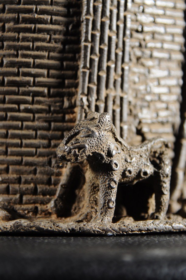 Tete commemorative Oba a ailettes - Bini Edo - Bronzes du Benin