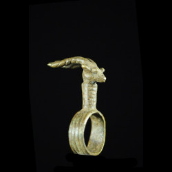 Bague amulette antilope -...