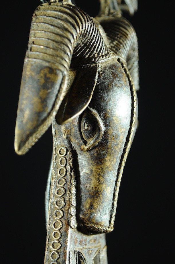 Médaillon pendentif Omama - Bélier Royal - Bini Edo - Bronzes du Benin