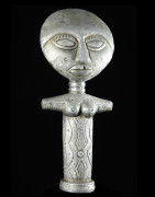 Akua Mma ou Akwaba en aluminium - Ashanti - Ghana - Poupees Africaines