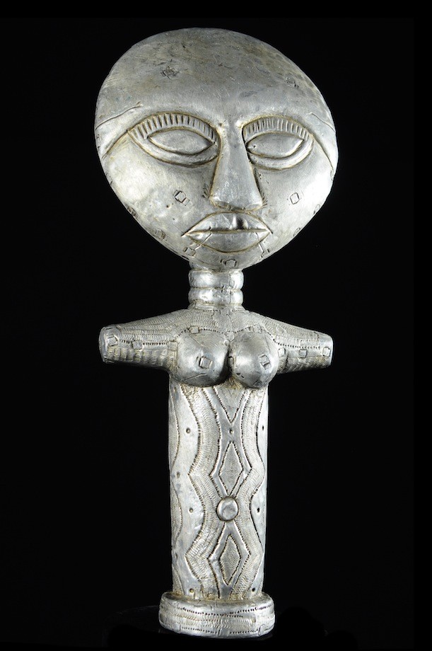 Akua Mma ou Akwaba en aluminium - Ashanti - Ghana - Poupees Africaines