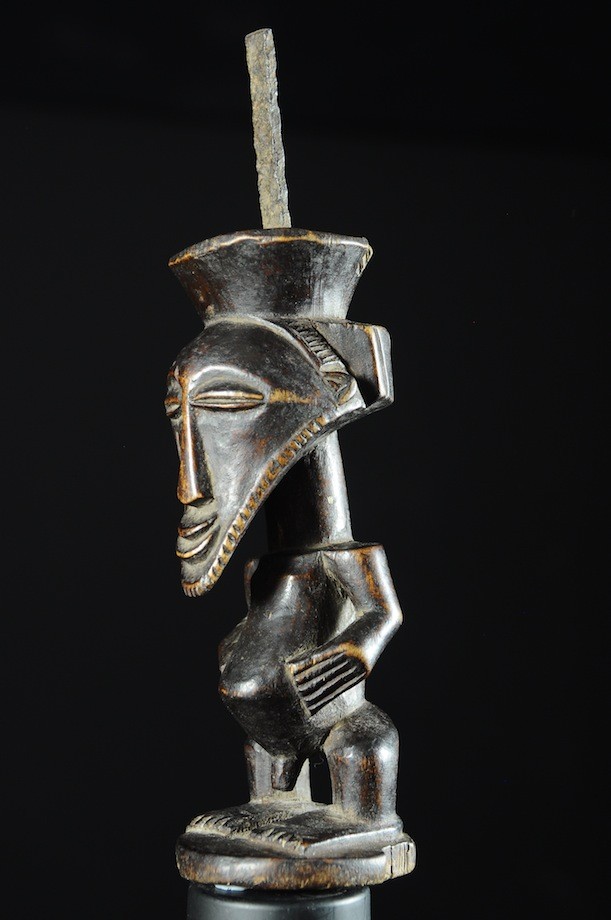 Statue cultuelle masculine - Kusu - RDC Zaire