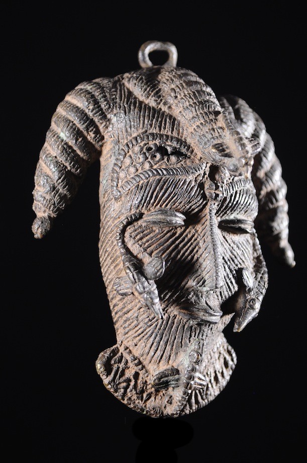 Masque de hanches insigne en bronze - Owo  - Nigeria