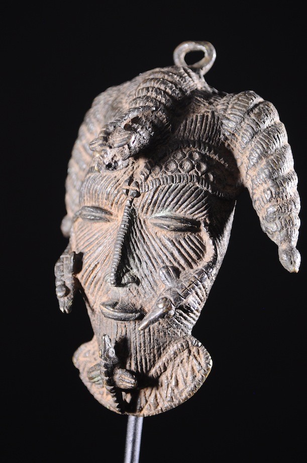 Masque de hanches insigne en bronze - Owo  - Nigeria