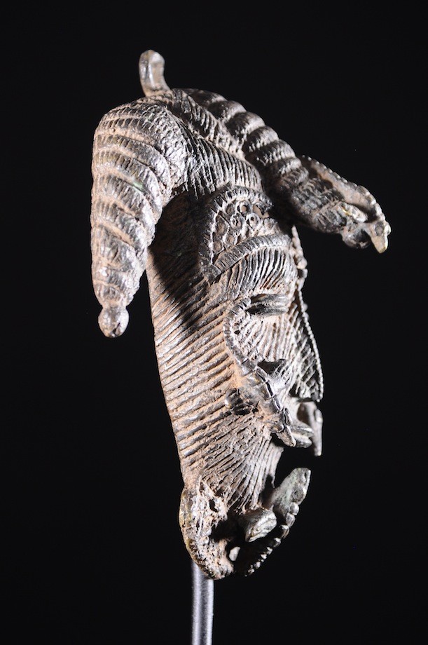 Masque de hanches insigne en bronze - Owo  - Nigeria
