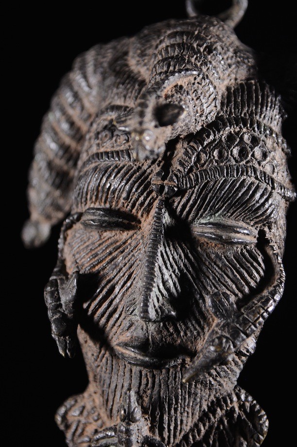 Masque de hanches insigne en bronze - Owo  - Nigeria