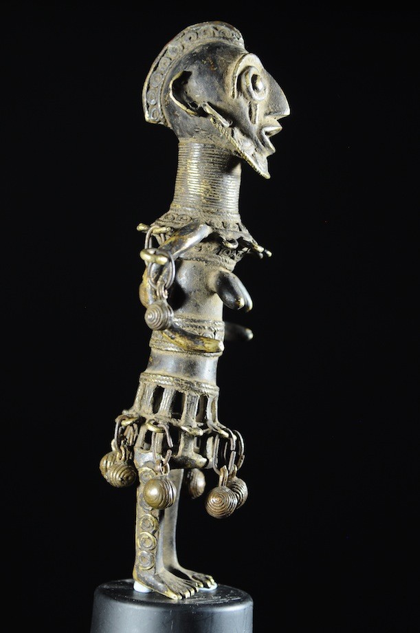 Statuette en alliage de bronze - Verre / Were - Nigeria Cameroun