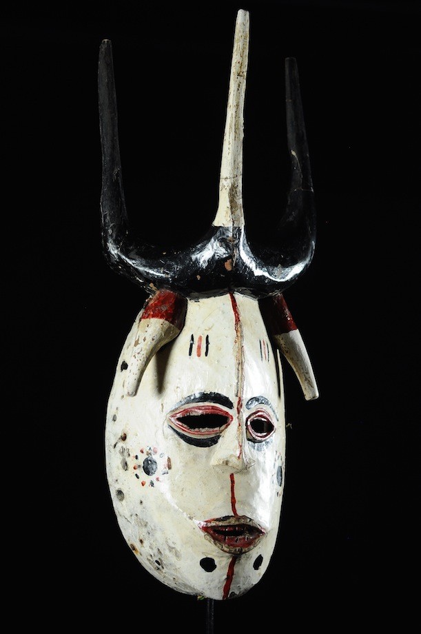 Masque Onyeocha Homme Blanc - Ibo Izzi - Nigeria