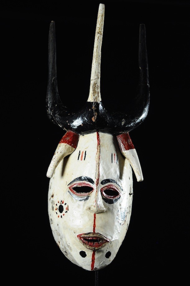 Masque Onyeocha Homme Blanc - Ibo Izzi - Nigeria