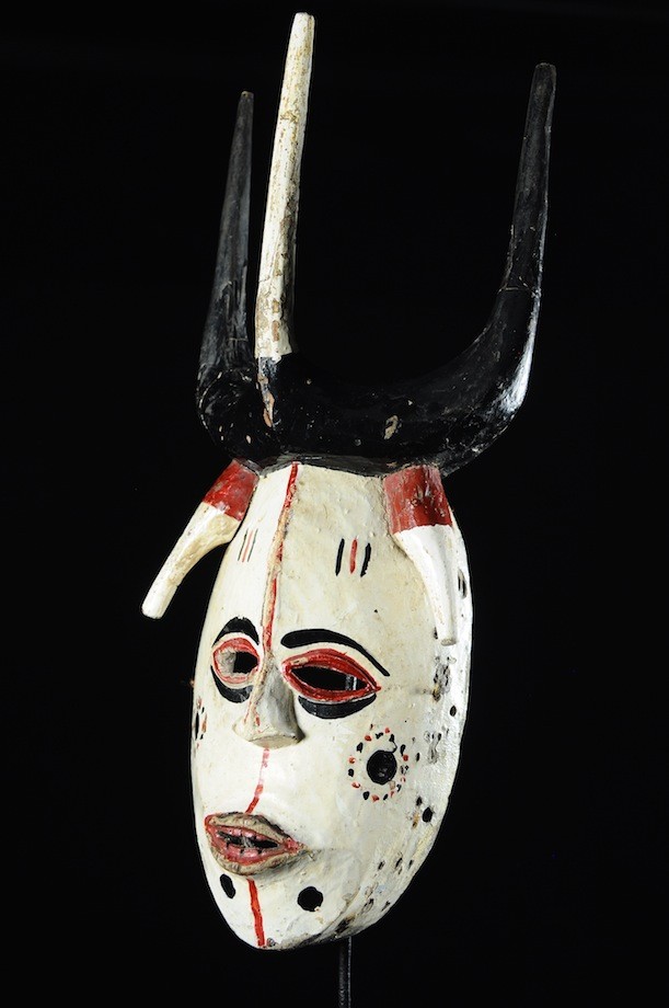 Masque Onyeocha Homme Blanc - Ibo Izzi - Nigeria