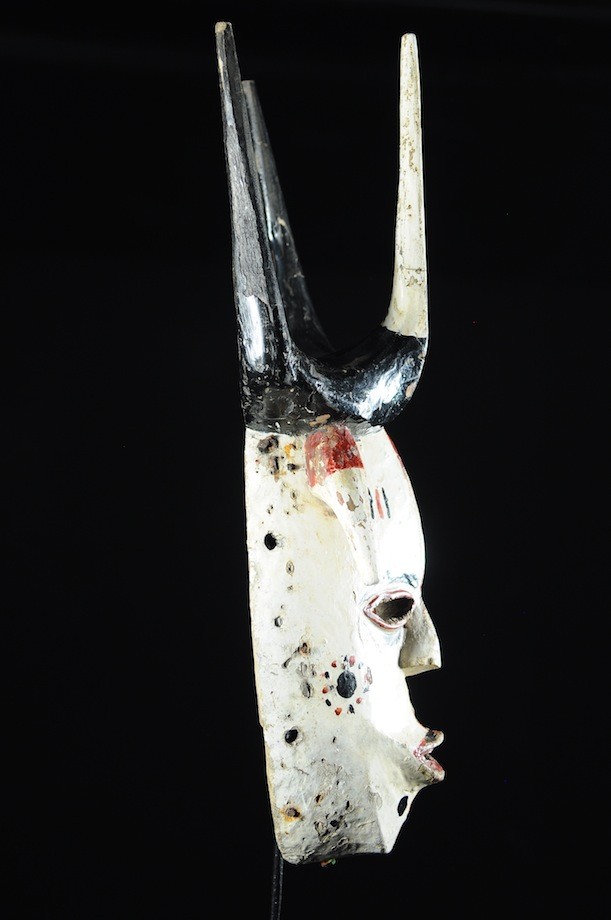 Masque Onyeocha Homme Blanc - Ibo Izzi - Nigeria