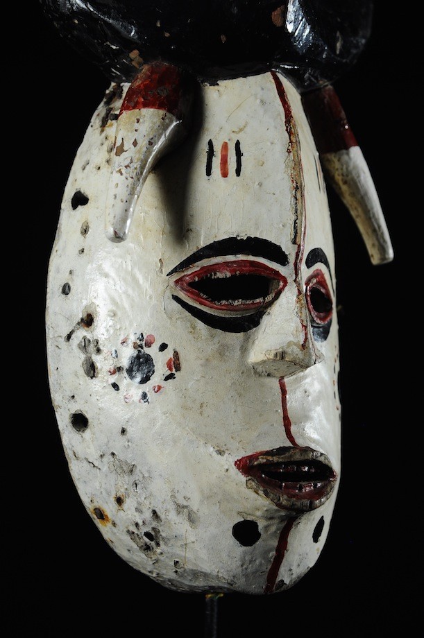 Masque Onyeocha Homme Blanc - Ibo Izzi - Nigeria
