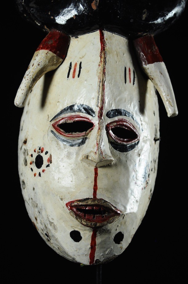 Masque Onyeocha Homme Blanc - Ibo Izzi - Nigeria