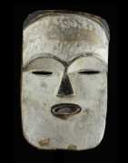 Masque blanc ancien - Tsogho / Vouvi - Gabon