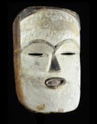 Masque blanc ancien - Tsogho / Vouvi - Gabon
