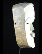 Masque blanc ancien - Tsogho / Vouvi - Gabon