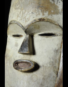 Masque blanc ancien - Tsogho / Vouvi - Gabon